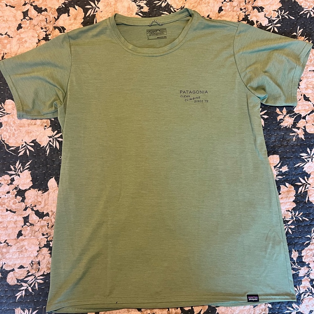 Patagonia Women's Capilene® Cool Daily Graphic Shirt Large